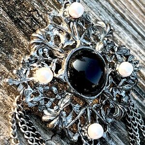 Vintage Gothic Baroque Silver Tone Mourning Brooch Pearl Chain
